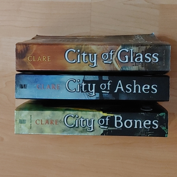 Mortal Instruments Books - Picture 2 of 2